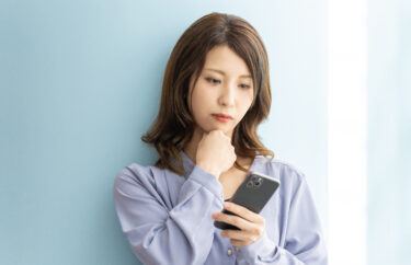 スマホを強制解約されたら？携帯解約までの流れや解約後の影響を説明します！