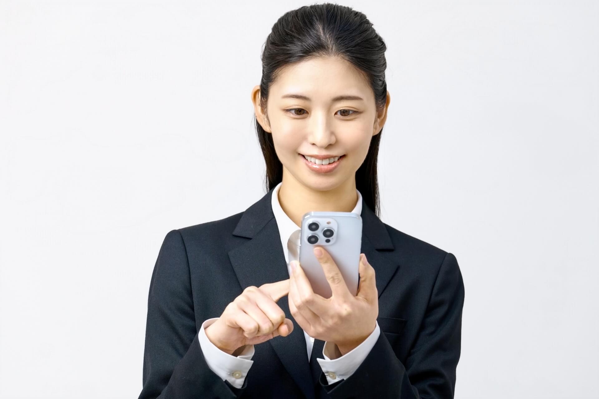 女性 スマホ