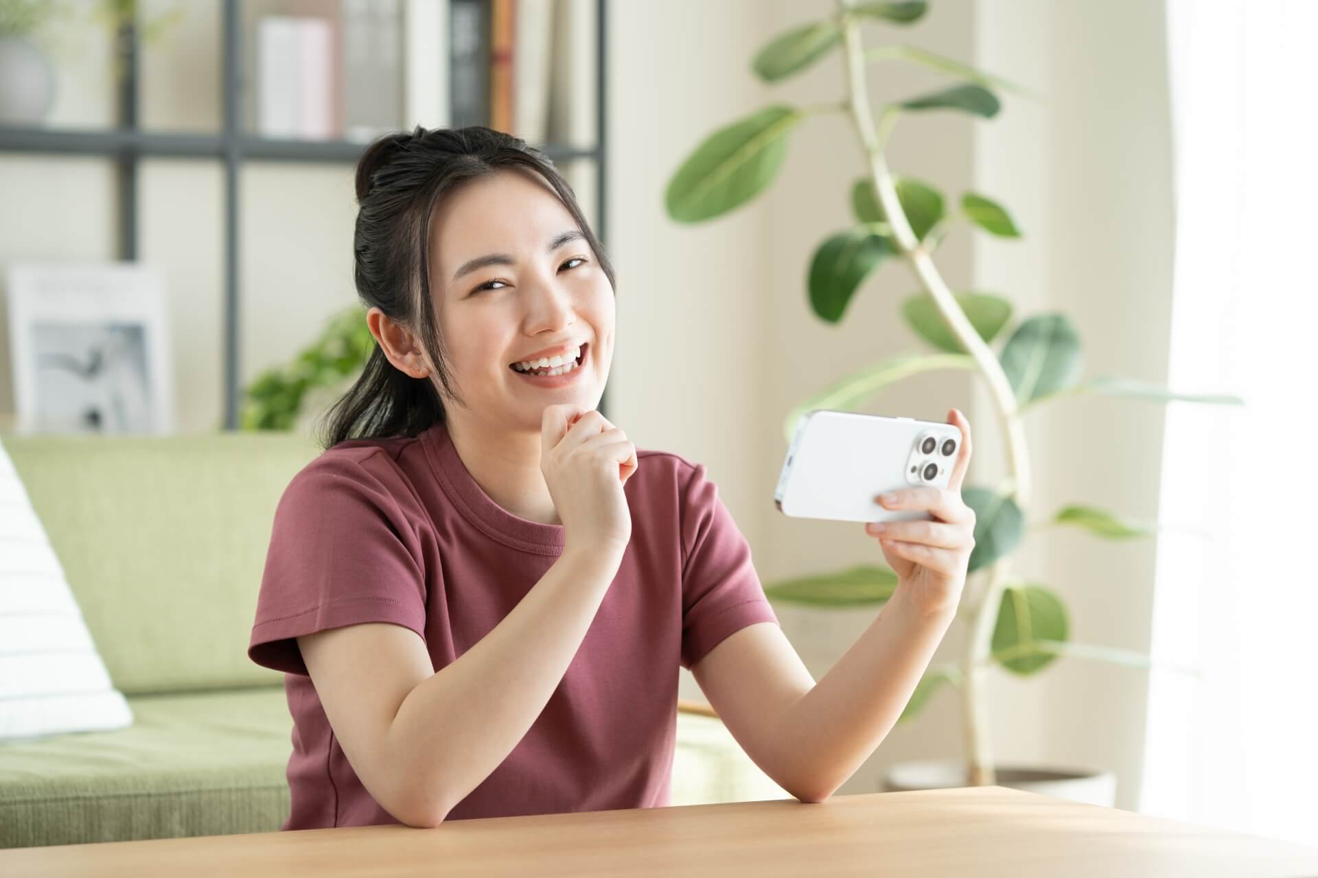 女性 スマホ