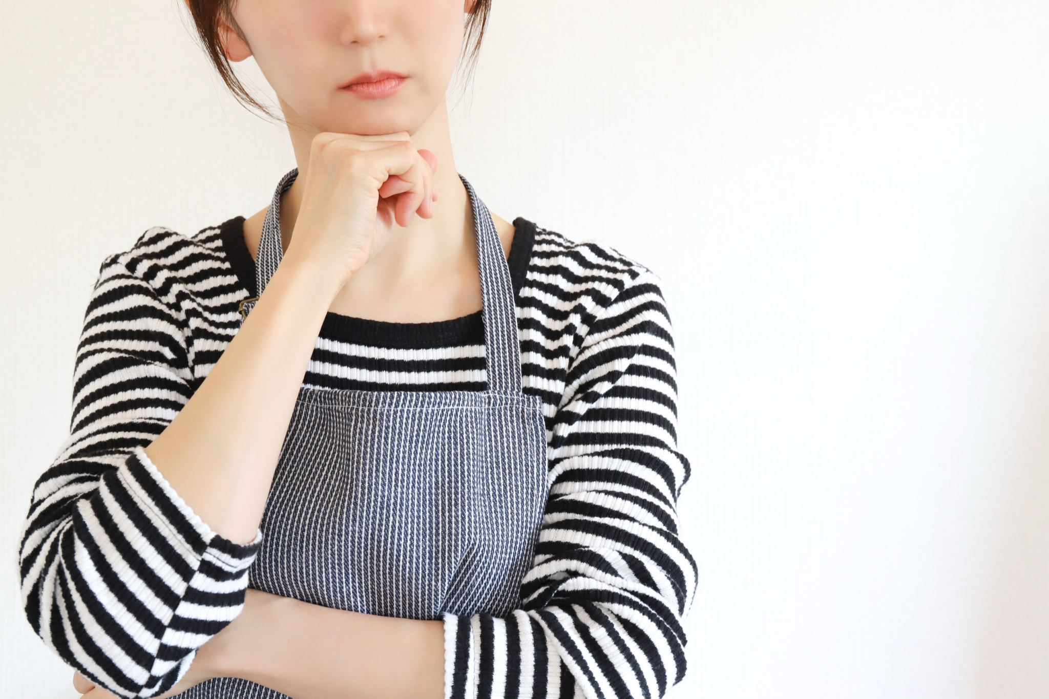 疑問を持つ女性